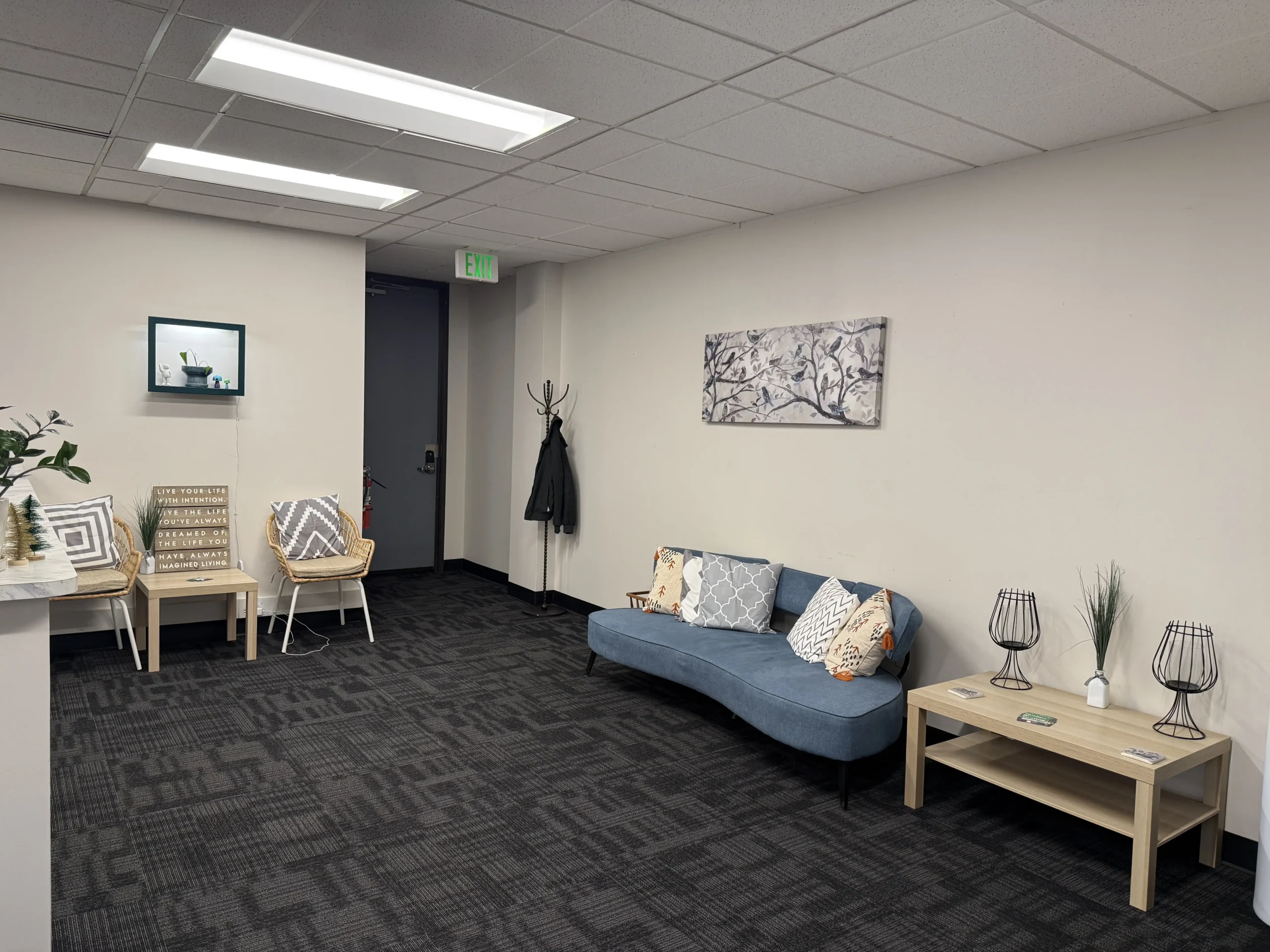 Welcoming waiting room area at Ignite Counseling Colorado featuring comfortable seating and a calm atmosphere.